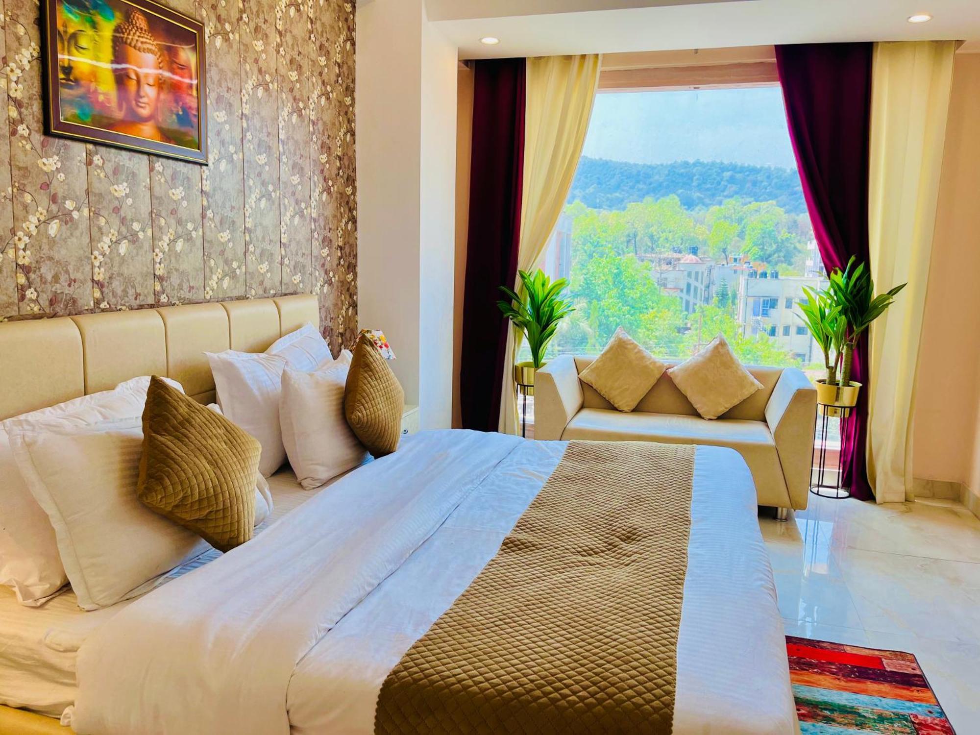 Hotel Golden Temple View By La Casa, Amritsar #Top Rated #Most Awarded #Swimming Pool #Prime Location #Luxury Rooms #Parking #Rooftop Cafe Exterior photo